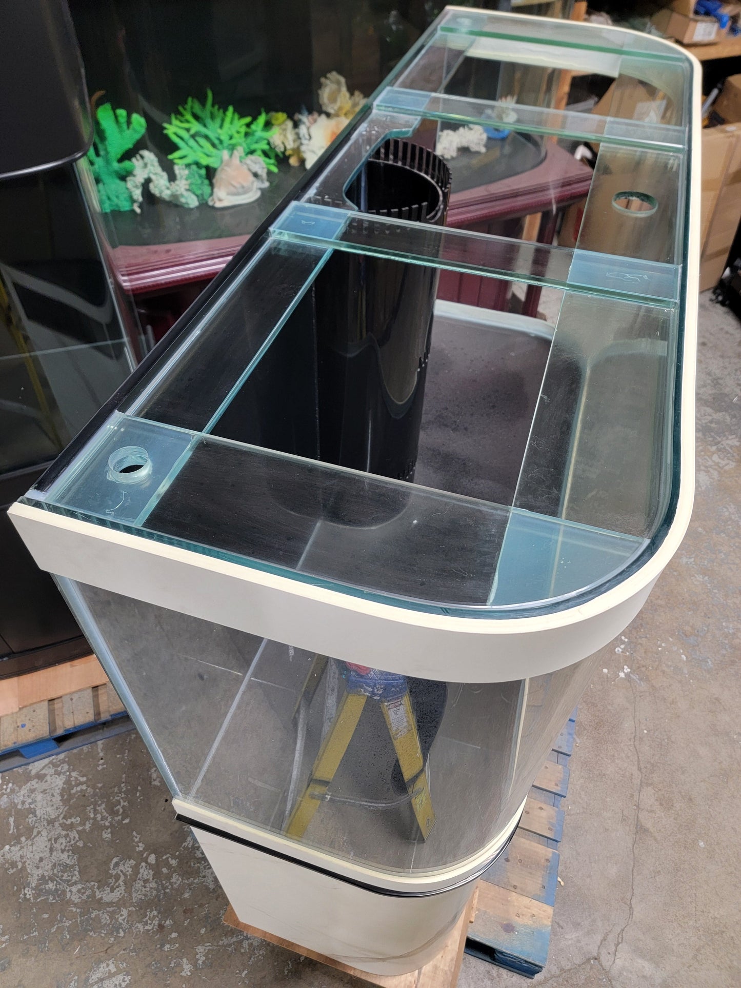 220 Gallon Panoramic Reef-Ready Curved Glass Aquarium With Marble Finish Stand