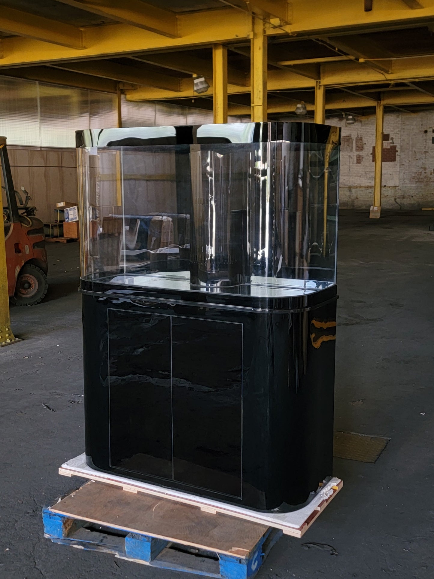 120g Curved Panoramic Flat Bowfront Glass Reef-Ready Aquarium in Gloss Black Stand