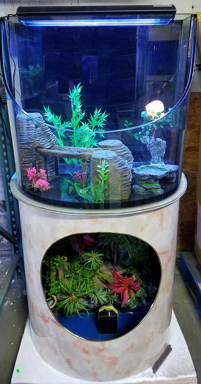 RARE AQUARIUM ITEM, CANYON VIEW EXTEND HALF CYLINDER 25 gallon.